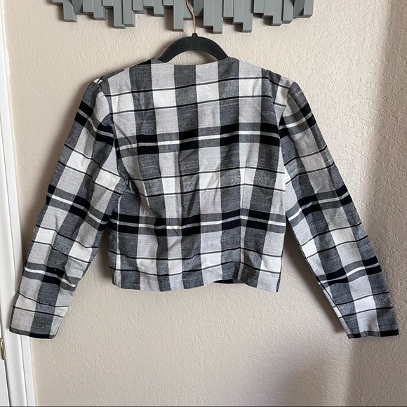 Vintage black & white plaid long-sleeve top, medium - Picture 9 of 10